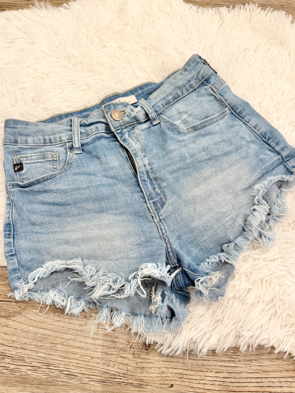 KanCan Shorts Cut Offs 9 28 Distressed